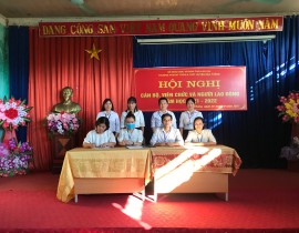 Hội nghị cán bộ, viên chức và người lao động